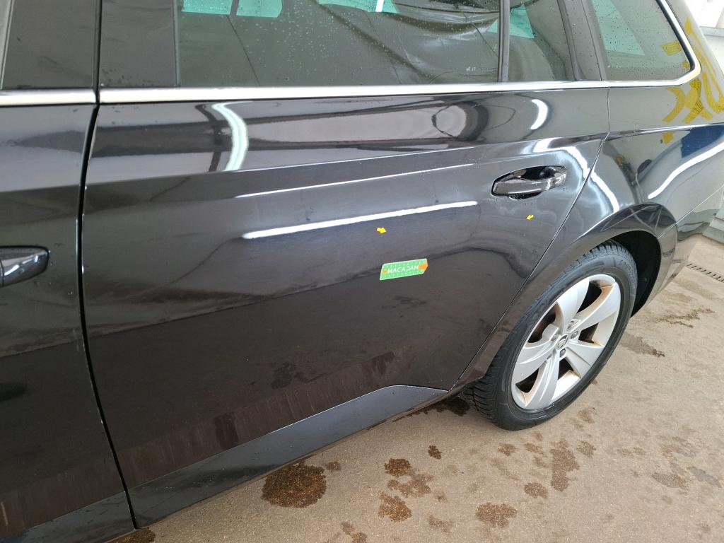 SKODA SUPERB COMBI 2.0 TDI 150 SCR DSG7 Business 2021