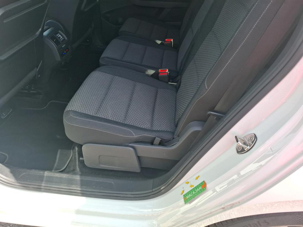 VOLKSWAGEN TOURAN BUSINESS 2.0 TDI 150 DSG7 5pl Life 2022