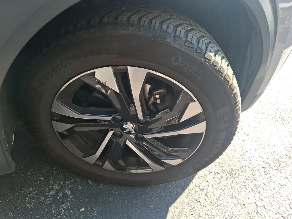 PEUGEOT 2008 BlueHDi 130 S&S EAT8 Allure 2022