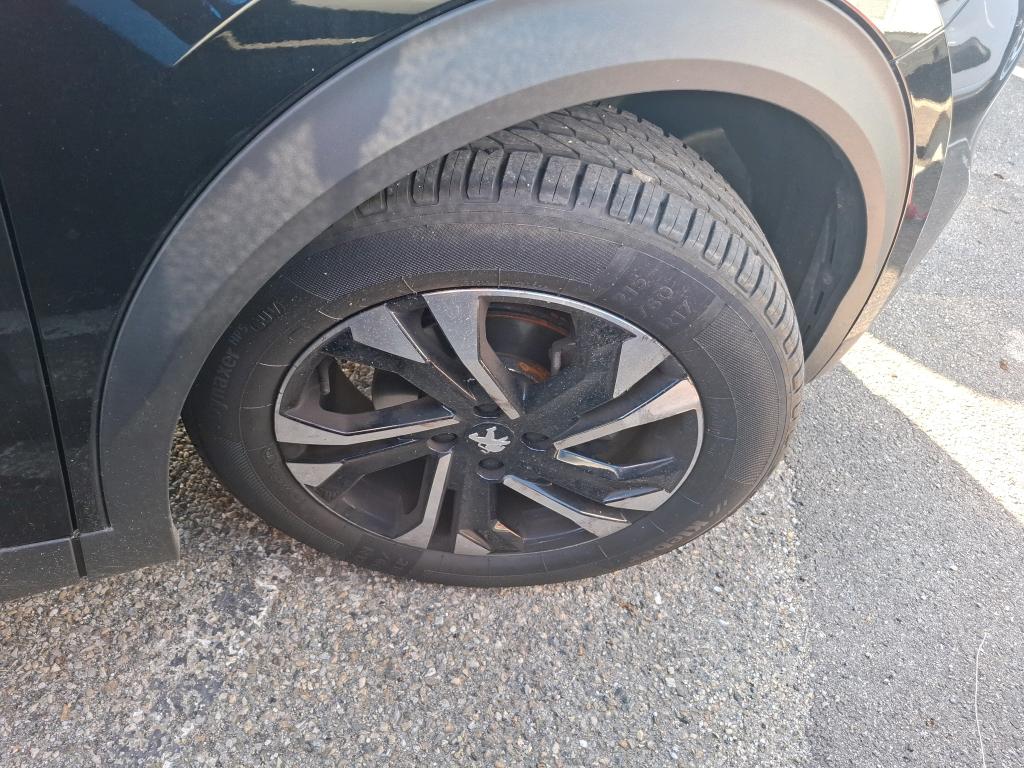 PEUGEOT 2008 PureTech 130 S&S EAT8 Allure Pack 2022