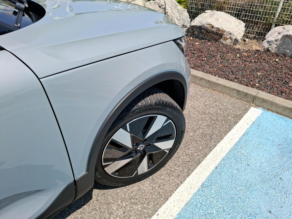 VOLVO XC40 PURE ELECTRIQUE Recharge Extended Range 252 ch 1EDT Ultimate 2023