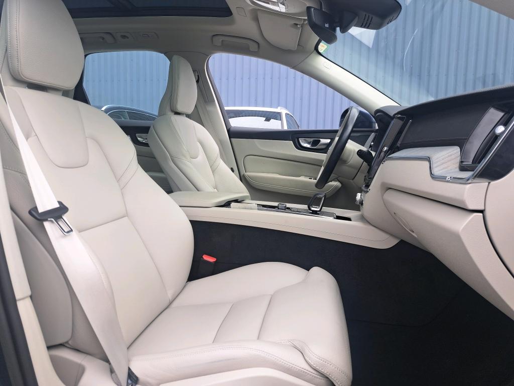 VOLVO XC60 T6 Recharge AWD 253 ch + 145 Geartronic 8 Ultimate Style Chrome 2022