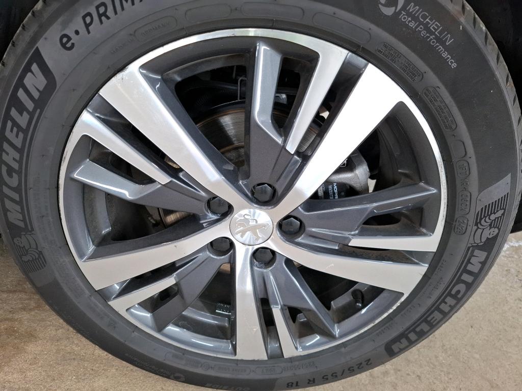 PEUGEOT 3008 Hybrid 225 e-EAT8 Allure Pack 2023