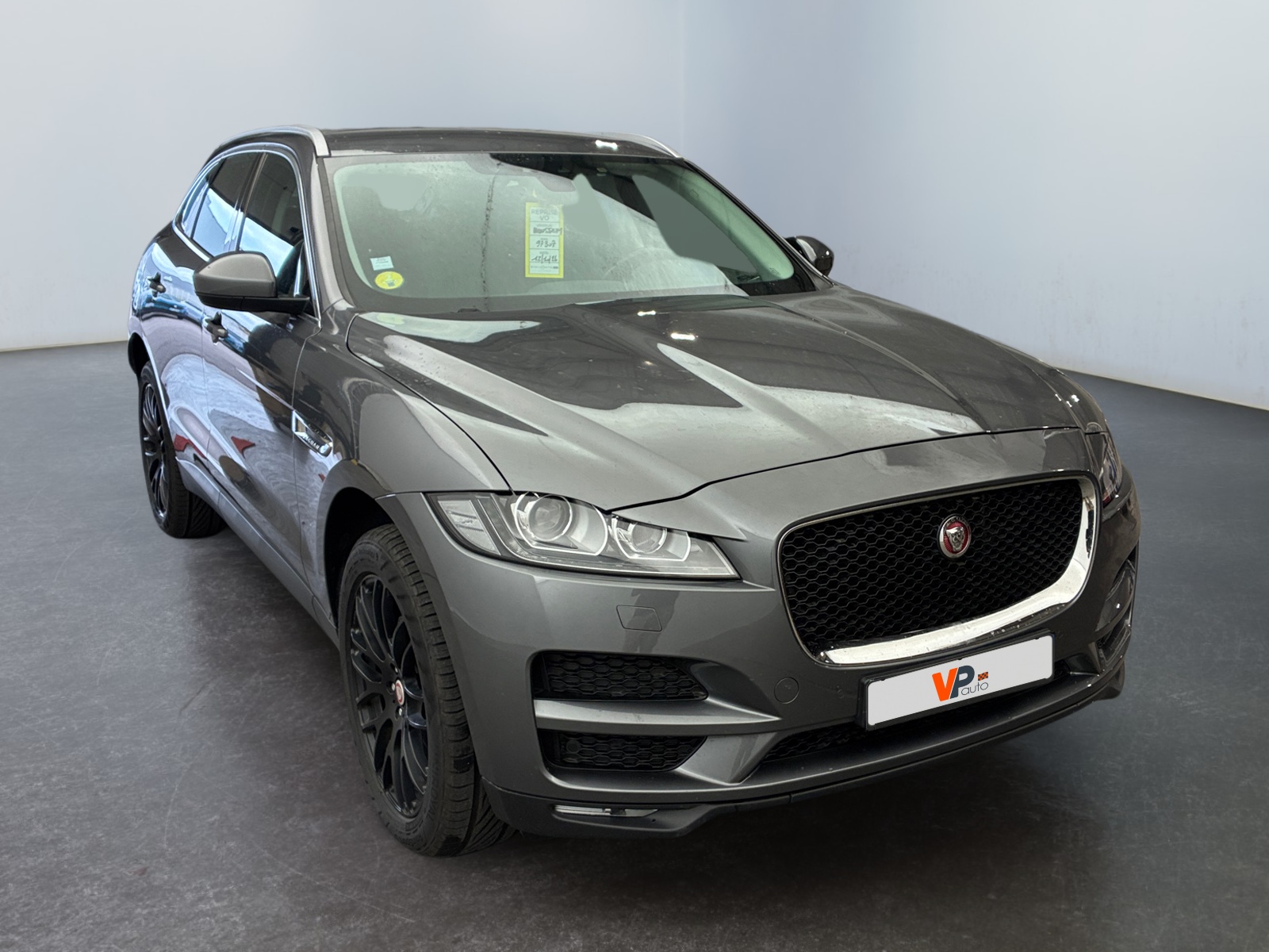 JAGUAR F-Pace 2.0 D - 180 ch AWD BVA8 Prestige Prestige 2018