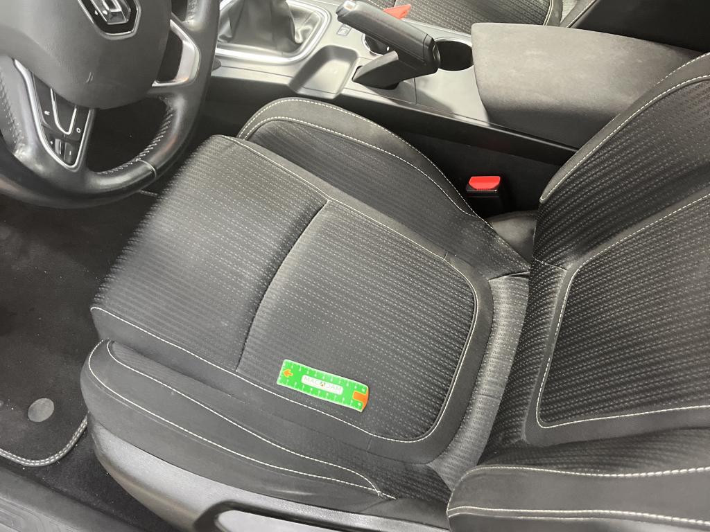 RENAULT MÉGANE MEGANE IV ESTATE Blue dCi 115 Business 2019