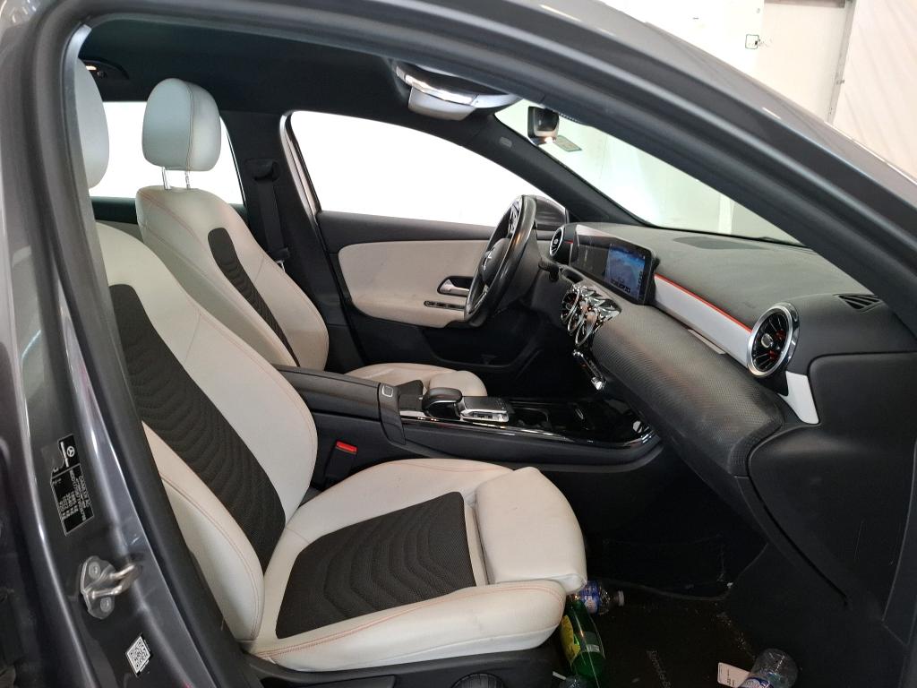 MERCEDES CLASSE A 200 7G-DCT Style Line 2019