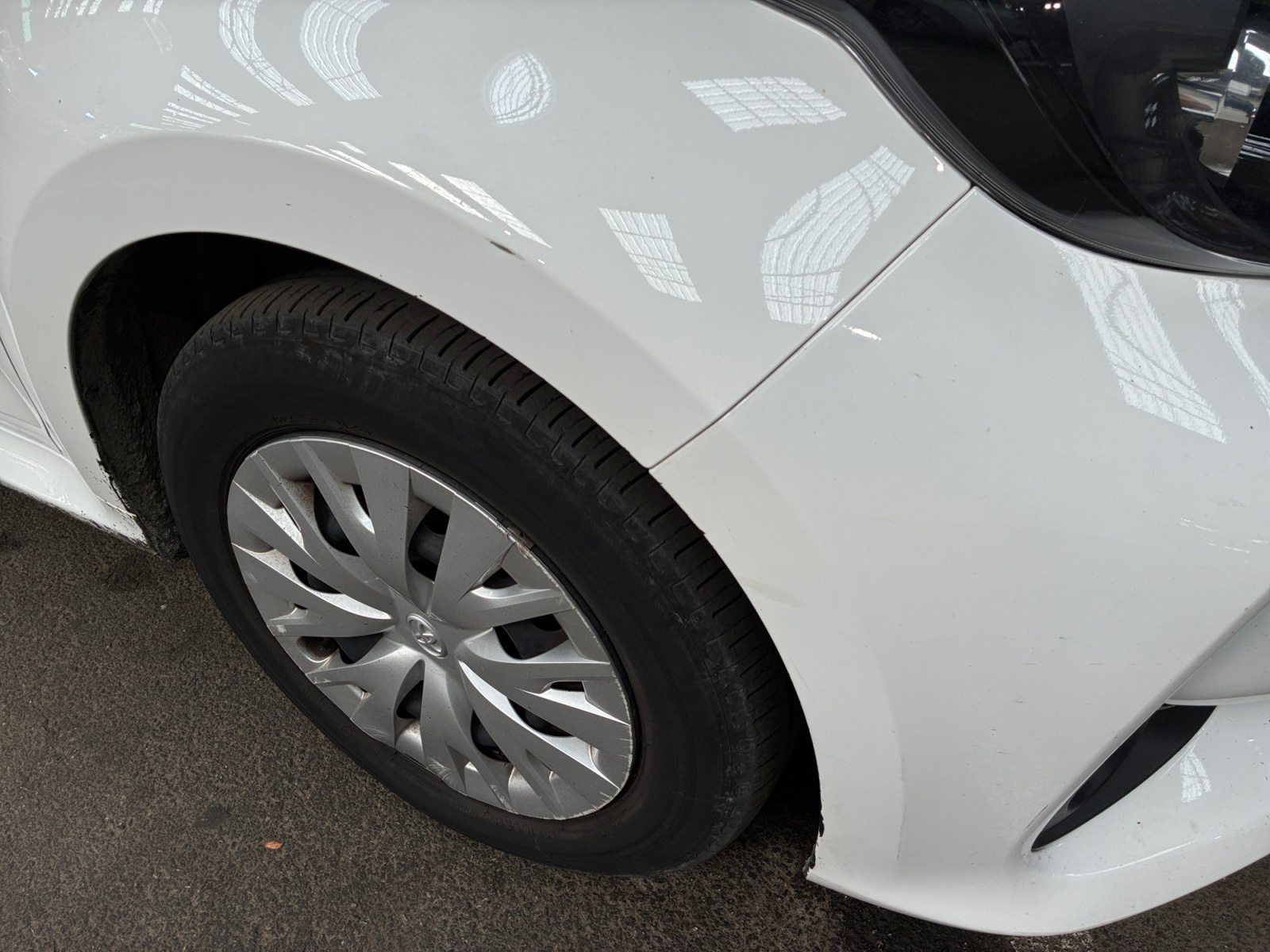 TOYOTA YARIS AFFAIRES PRO HYBRIDE 116h Dynamic Business 2023