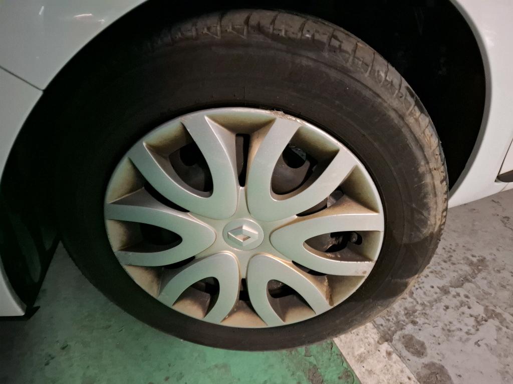 RENAULT CLIO SOCIETE DCI 75 ENERGY E6C AIR MEDIANAV 2019