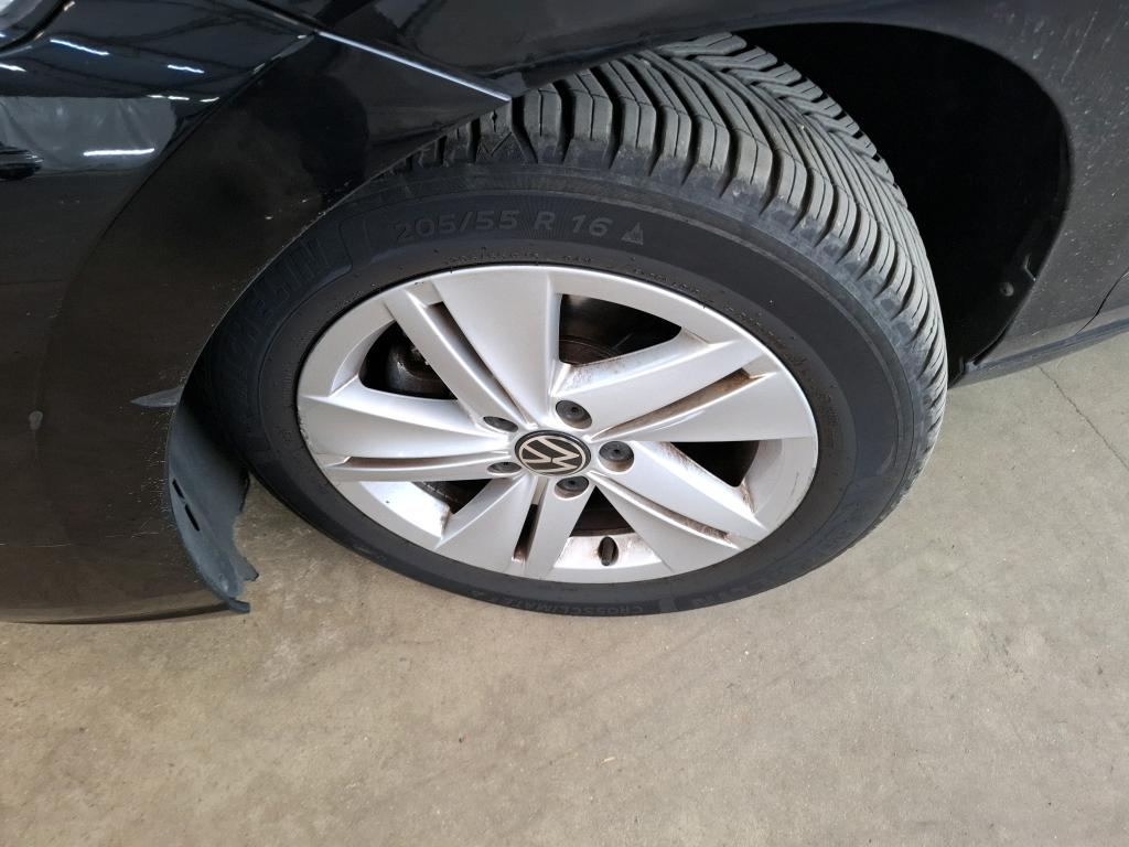 VOLKSWAGEN GOLF 1.5 eTSI OPF 130 DSG7 Life Plus 2023