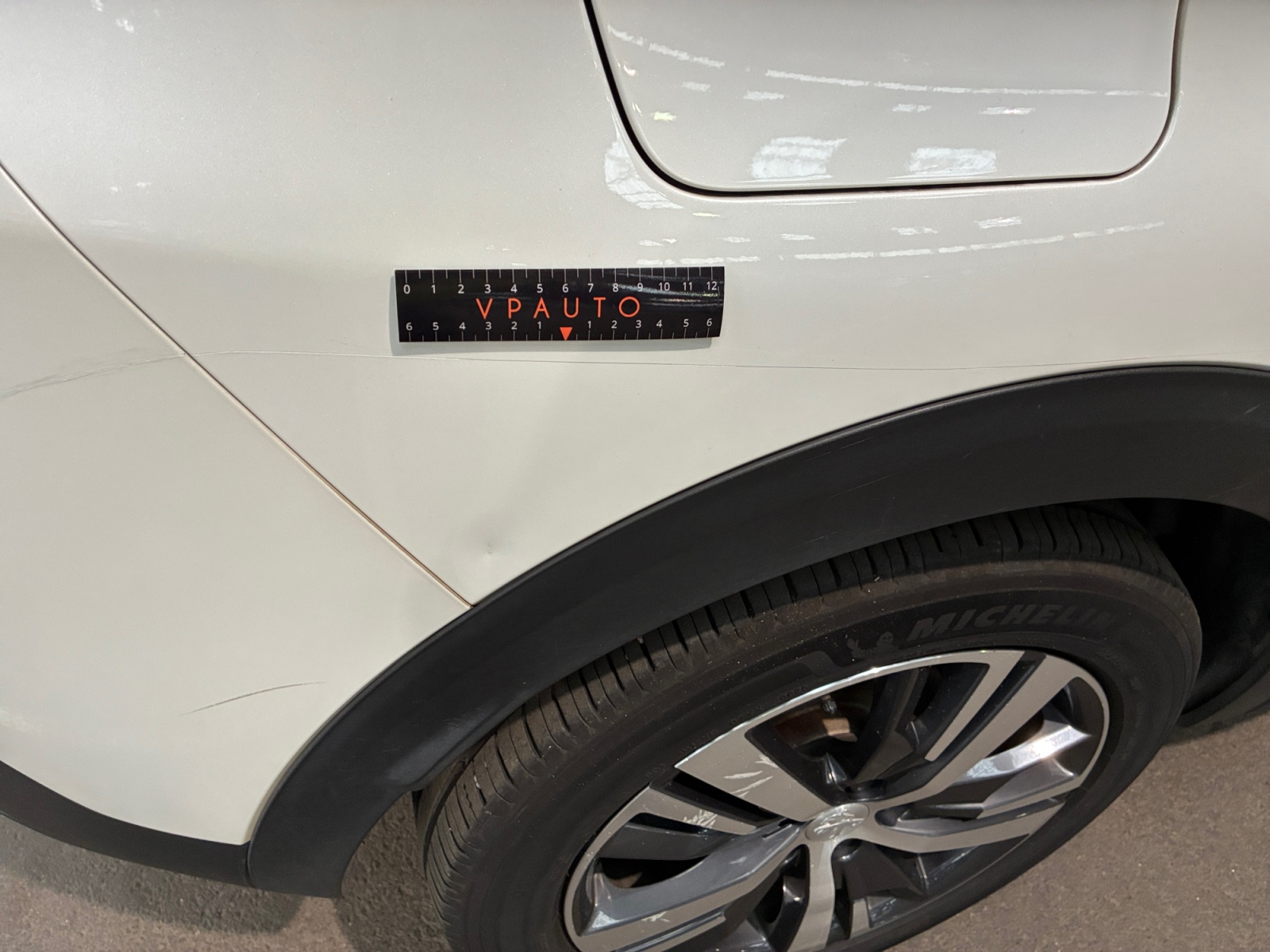 PEUGEOT 3008 Hybrid 225 e-EAT8 Allure Pack 2022