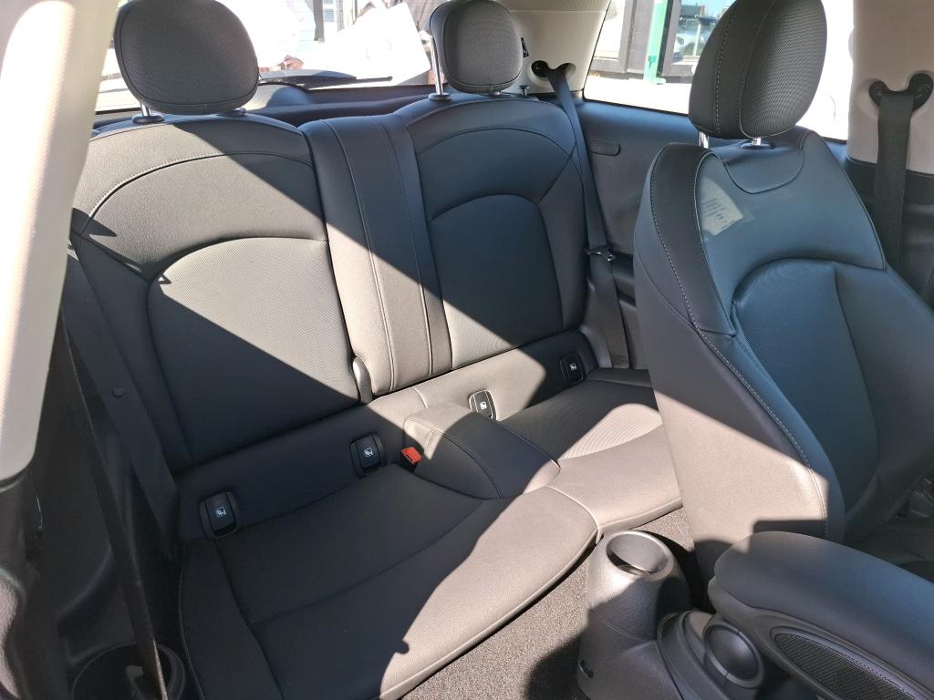 MINI HATCH 3 Portes Cooper SE 184 ch Essential 2023