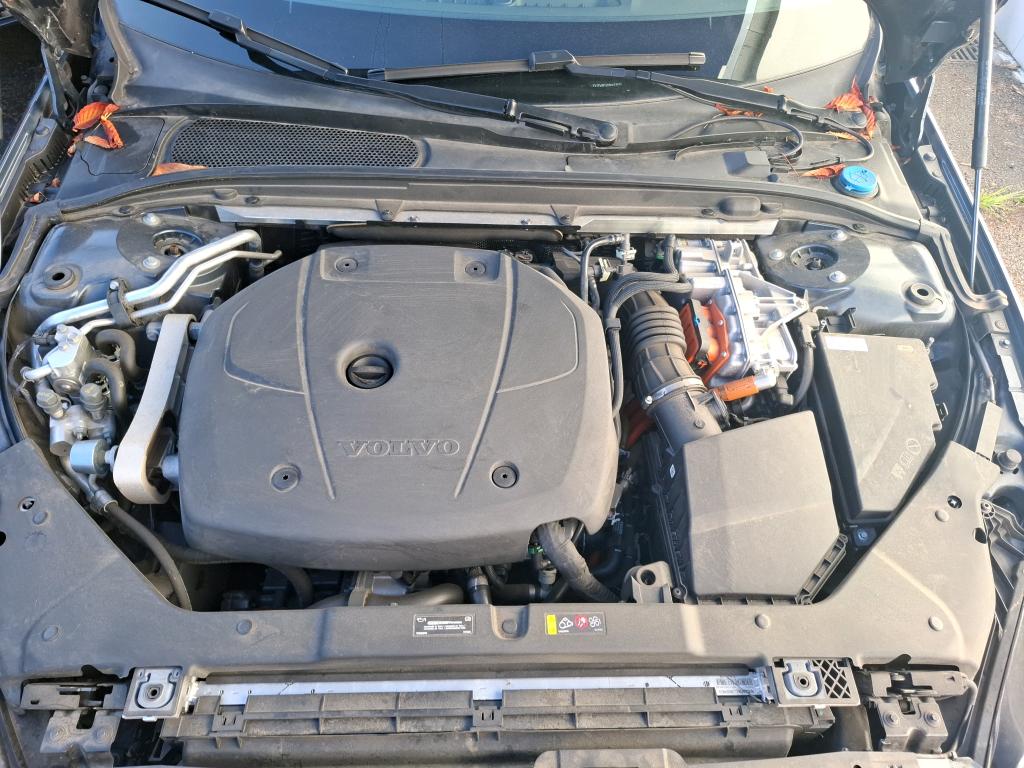 VOLVO V60 T6 AWD Recharge 253 ch + 87 Geartronic 8 Inscription 2021