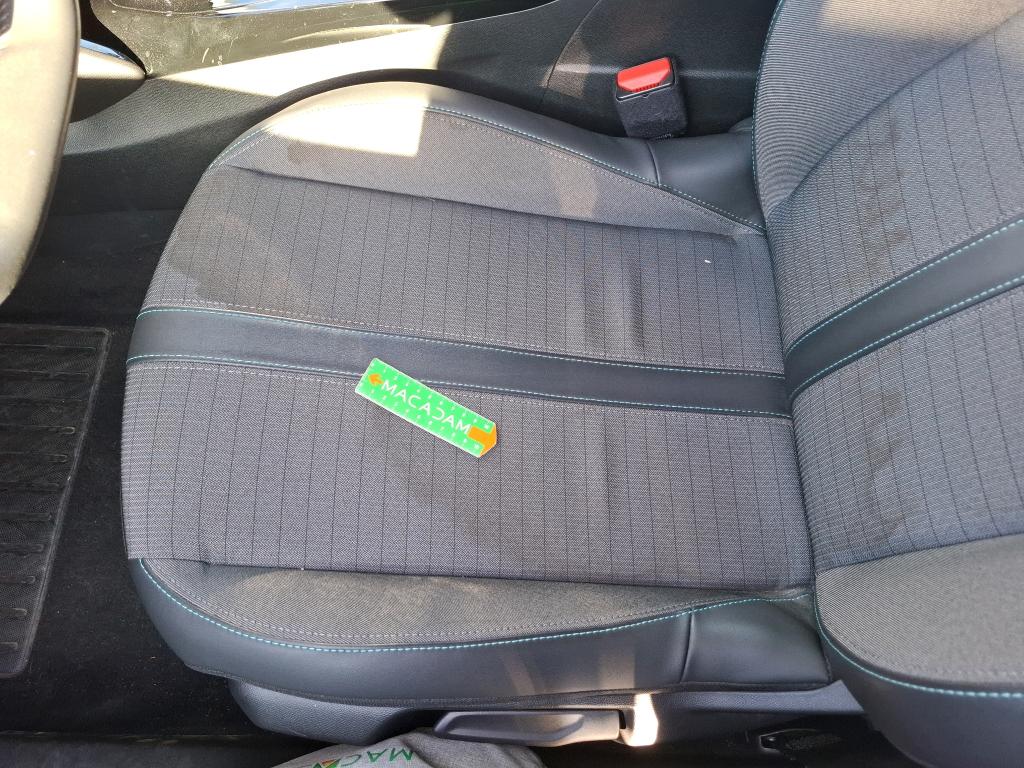 PEUGEOT 2008 PureTech 130 S&S EAT8 Allure Pack 2022