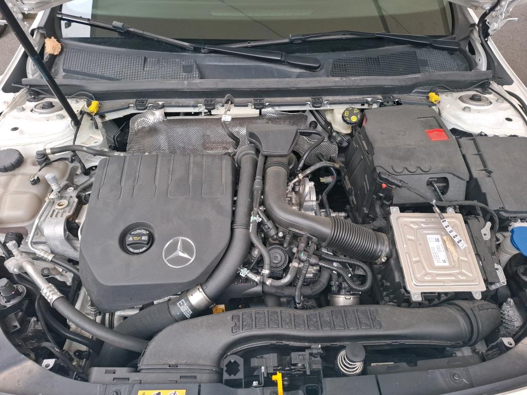 MERCEDES-BENZ CLASSE A 180 7G-DCT AMG Line 2021