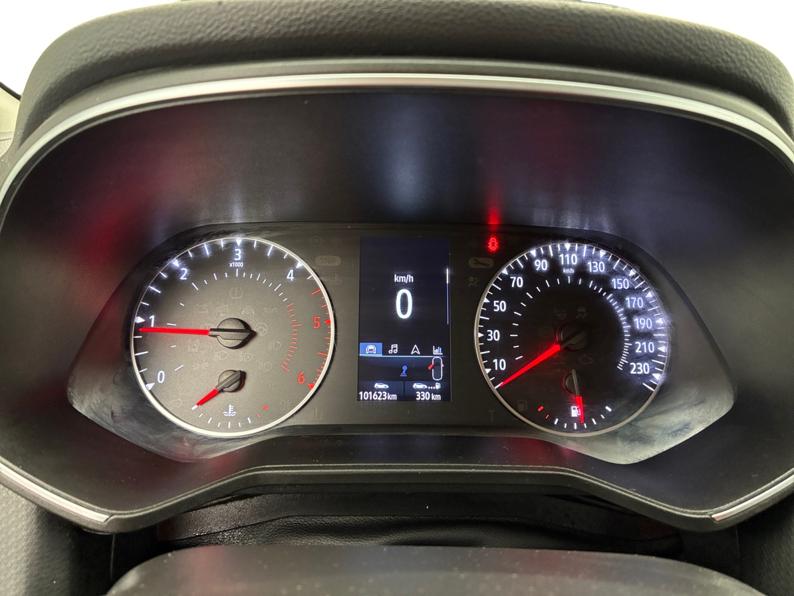 RENAULT CLIO SOCIETE BLUE DCI 85 AIR NAV 2020