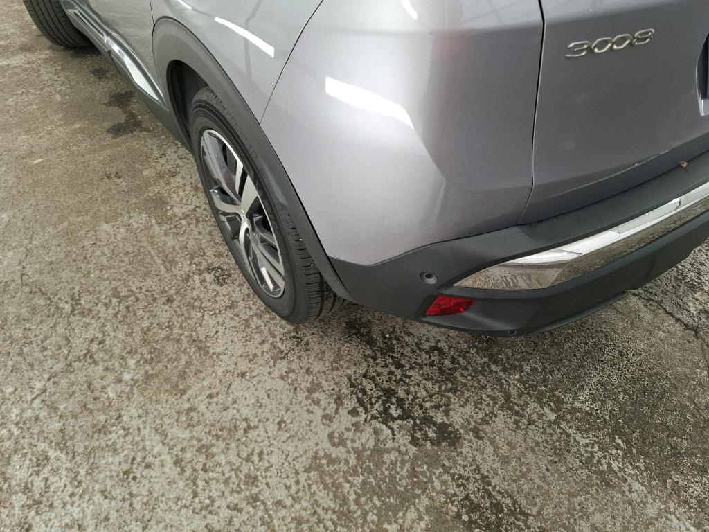 PEUGEOT 3008 Hybrid 225 e-EAT8 Allure 2022
