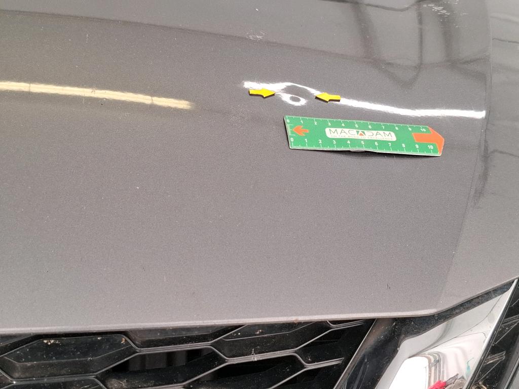 NISSAN  2018