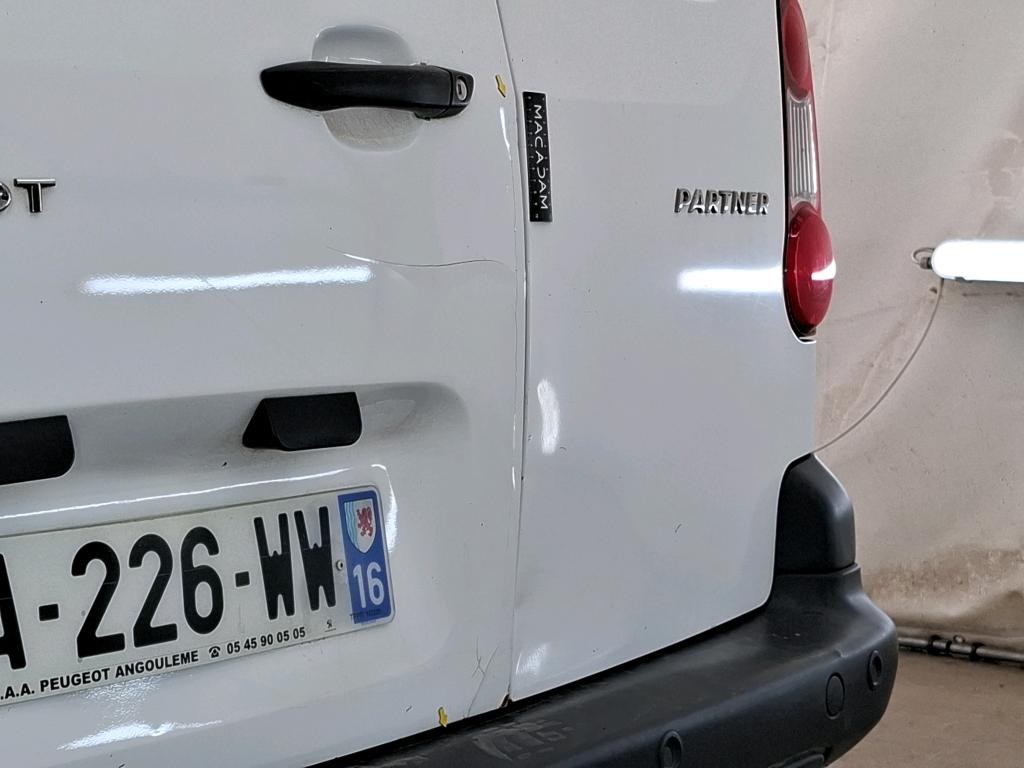 PEUGEOT PARTNER FGN FOURGON STANDARD 1.6 BLUEHDI 100 S&S BVM5 PREMIUM PACK 2018