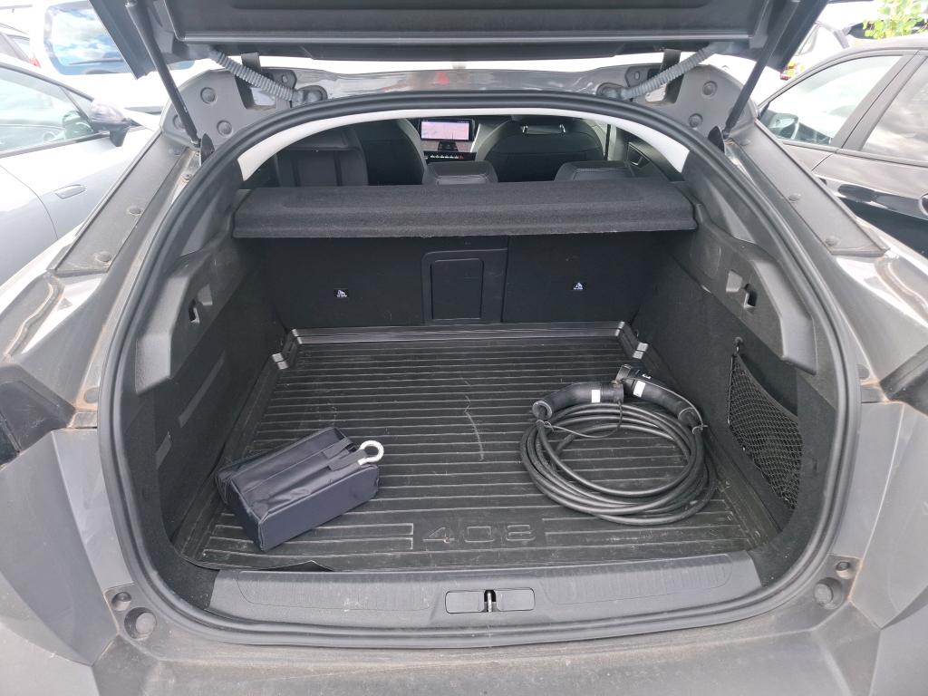 PEUGEOT 408 PHEV 180 e-EAT8 Allure 2024
