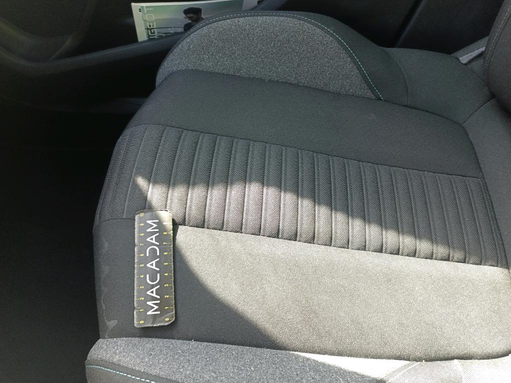 PEUGEOT 5008 PureTech 130ch S&S EAT8 Active Pack 2023