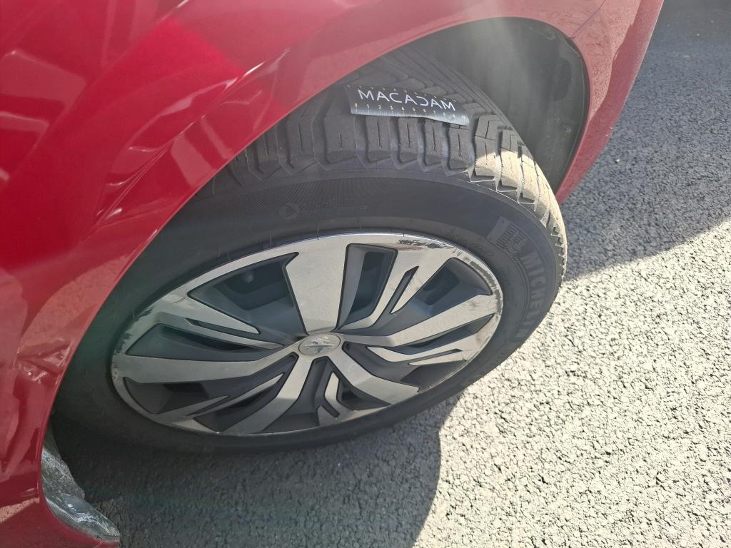 PEUGEOT 208) 208 BlueHDi 100 S&S BVM6 Active Pack 2023