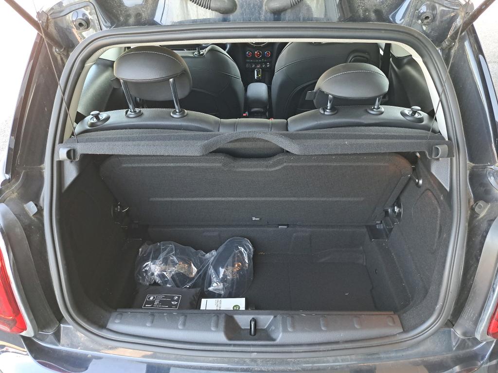MINI HATCH 3 Portes Cooper 136 ch BVA7 Edition Camden 2023