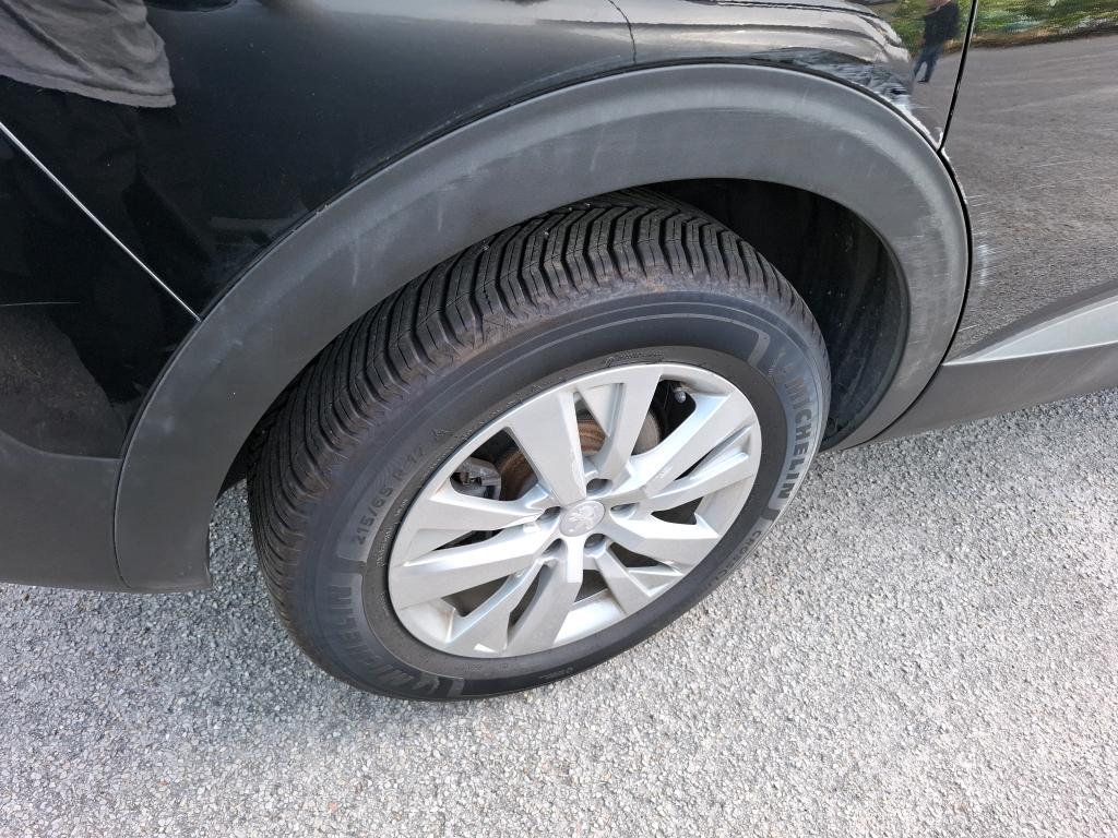 PEUGEOT 5008 Hybrid 136 e-DCS6 Active Pack 2024