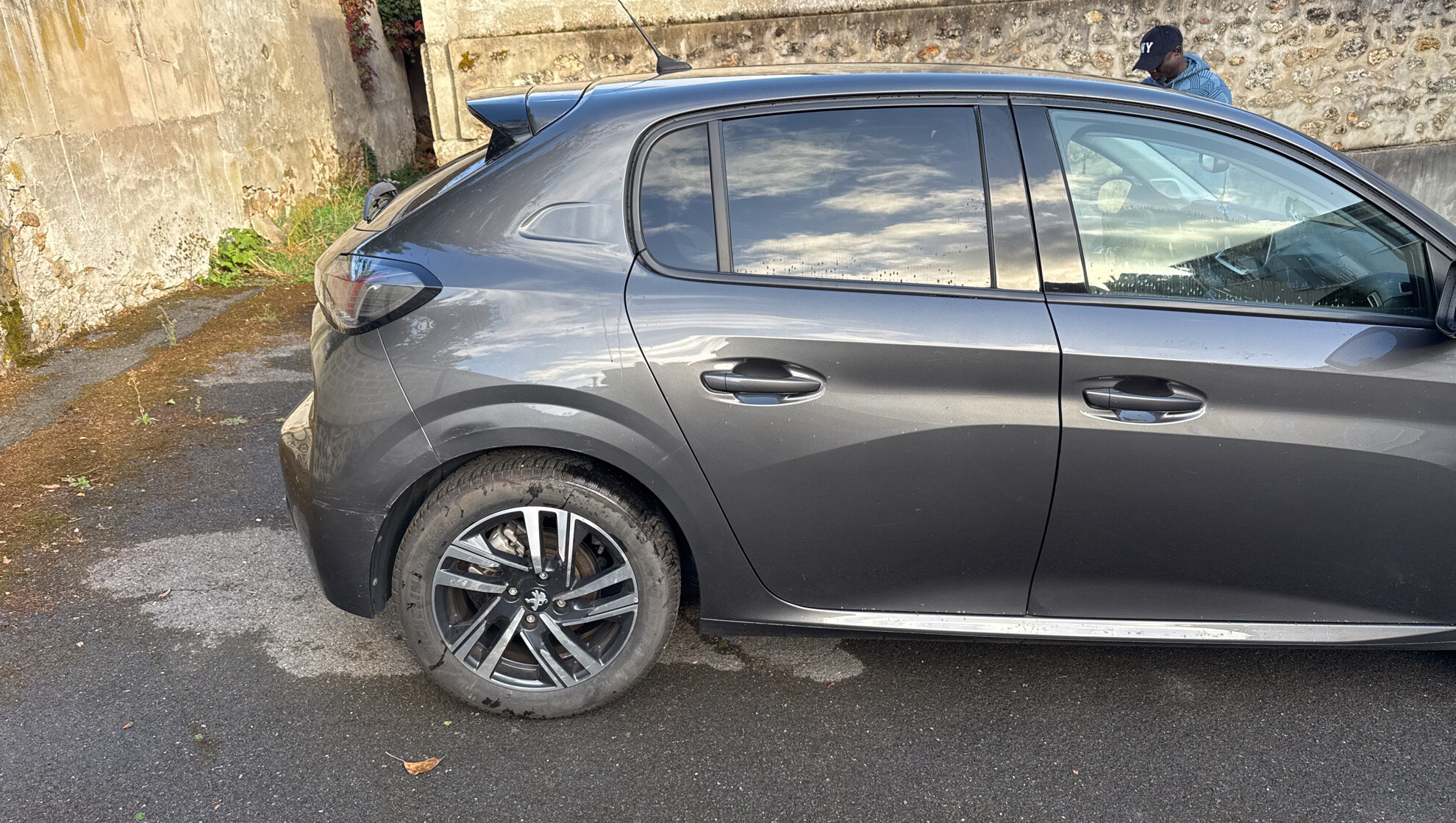 PEUGEOT 208) 208 PureTech 100 S&S BVM6 Allure 2023