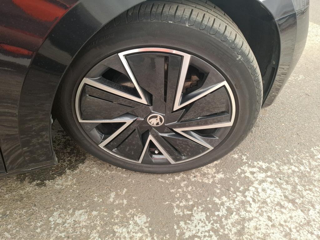 SKODA SUPERB COMBI 2.0 TDI 150 SCR DSG7 Sportline 2022