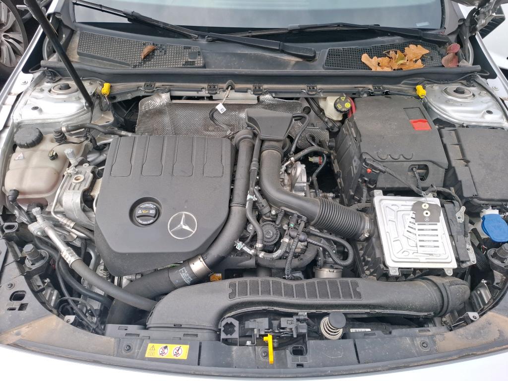 MERCEDES-BENZ CLASSE A 180 7G-DCT AMG Line 2022