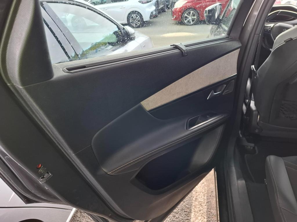 PEUGEOT 5008 PureTech 130ch S&S EAT8 GT Pack 2021