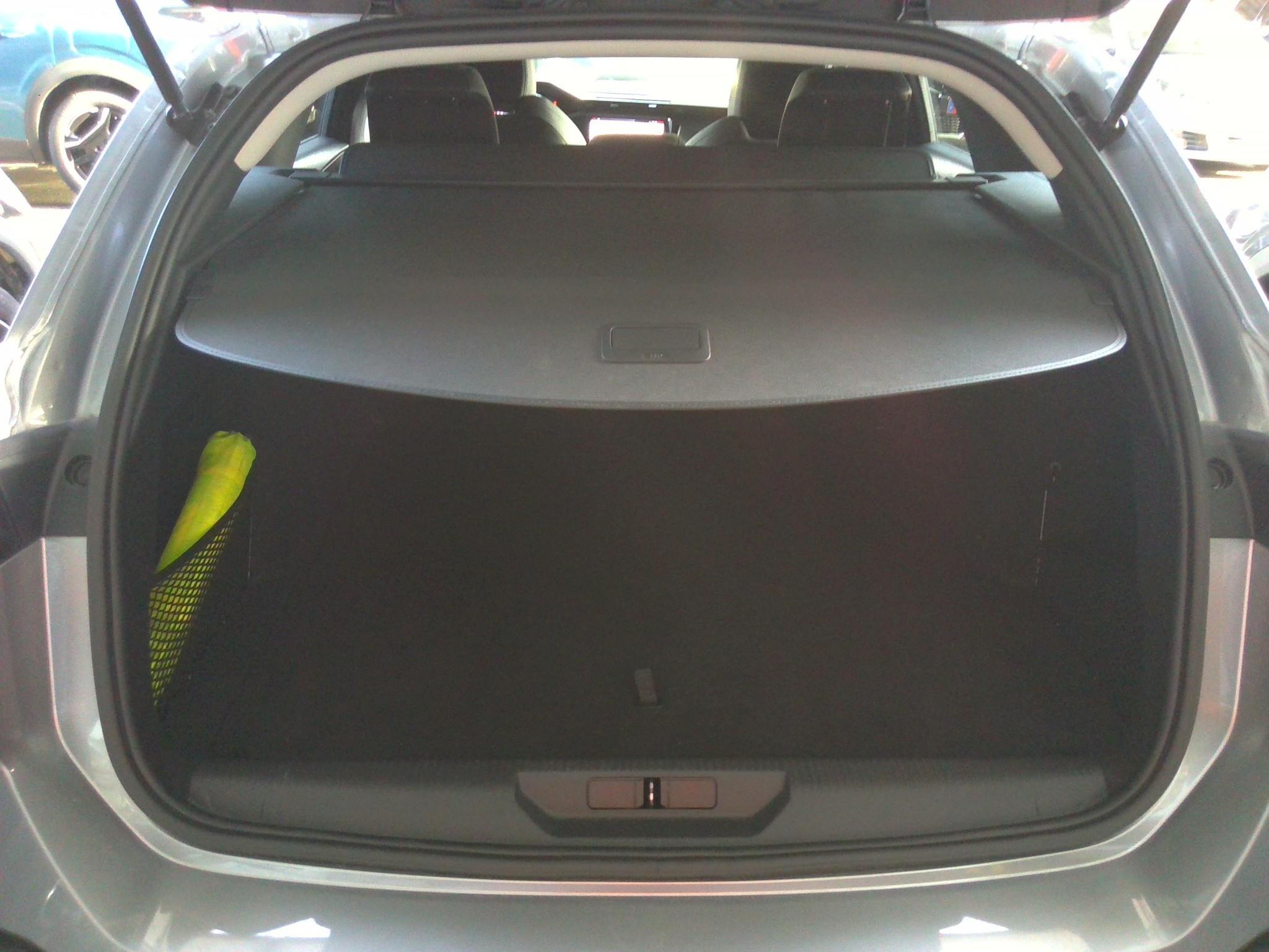 PEUGEOT 308 SW Hybrid 136 e-DCS6 Allure 2025