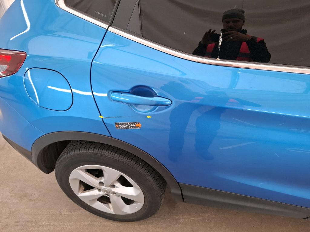 NISSAN  2019