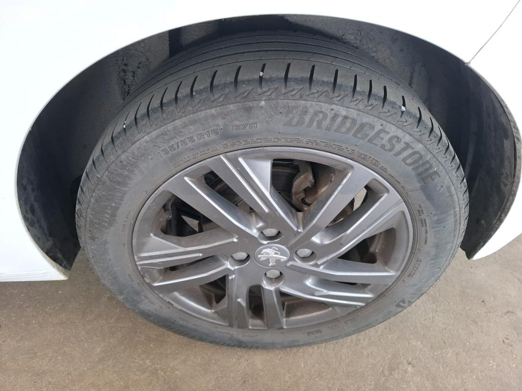 PEUGEOT 208 AFFAIRE BUSINESS R 2022