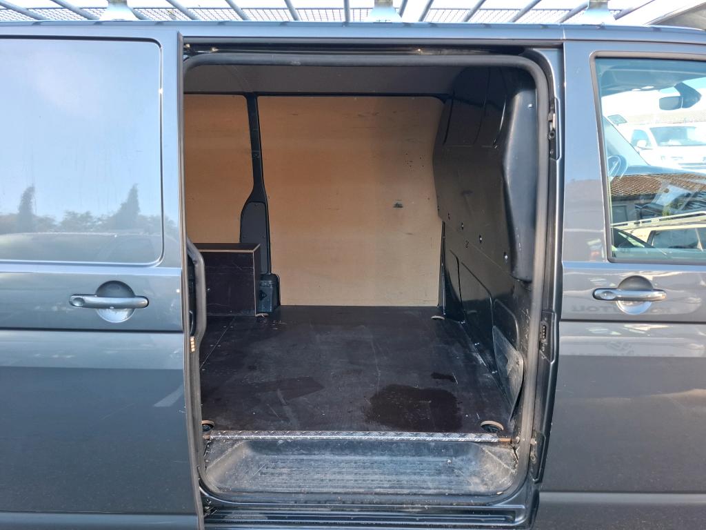 VOLKSWAGEN TRANSPORTER FOURGON 6.1 VAN L1H1 2.0 TDI 150 DSG7 BUSINESS 2023