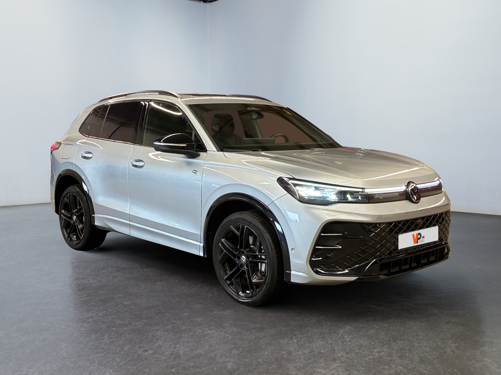VOLKSWAGEN Tiguan 1.5 eHybrid 272ch DSG6 R-Line 2025