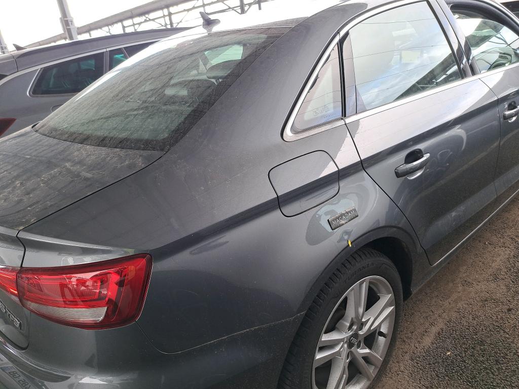 AUDI A3/S3 A3 BERLINE 35 TFSI CoD 150 S tronic 7 Business line 2020