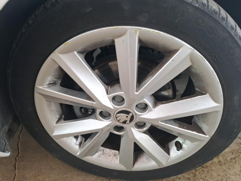 SKODA FABIA 1.0 MPI 60 ch BVM5 Clever 2018