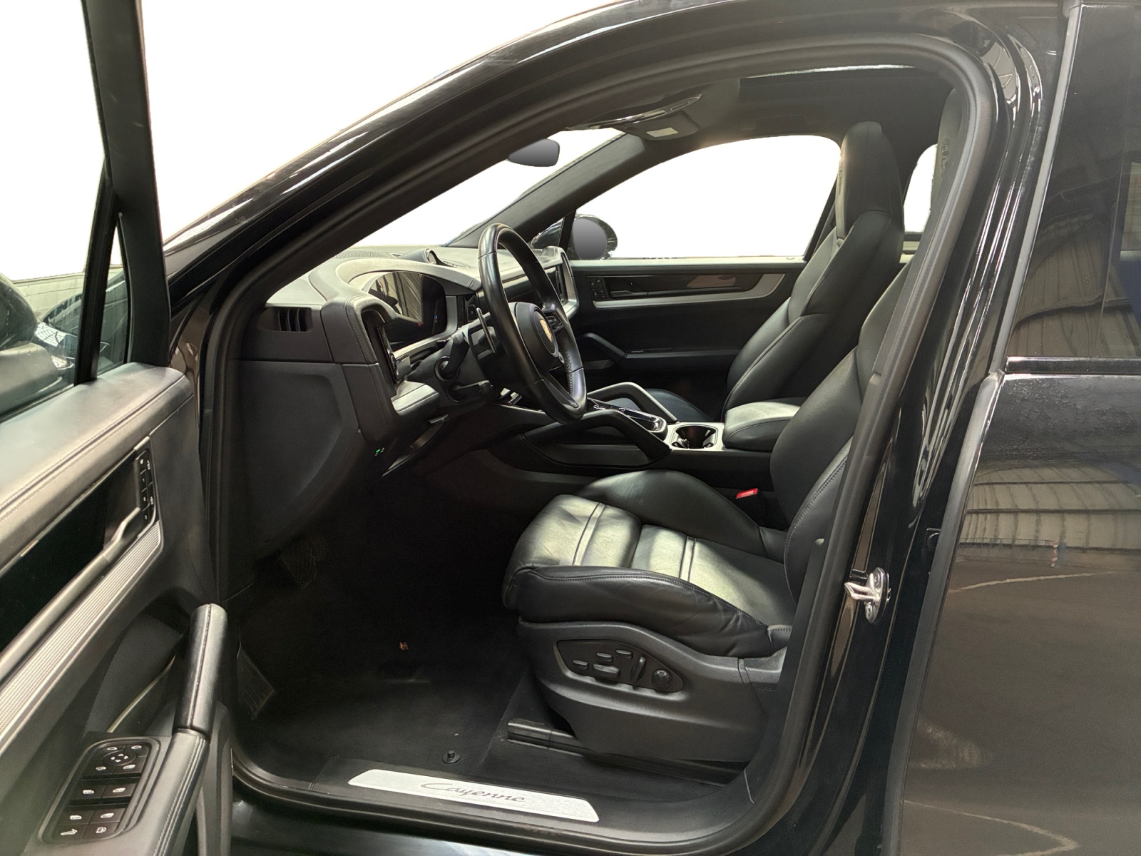 PORSCHE Cayenne 3.0 V6 353 ch 2024