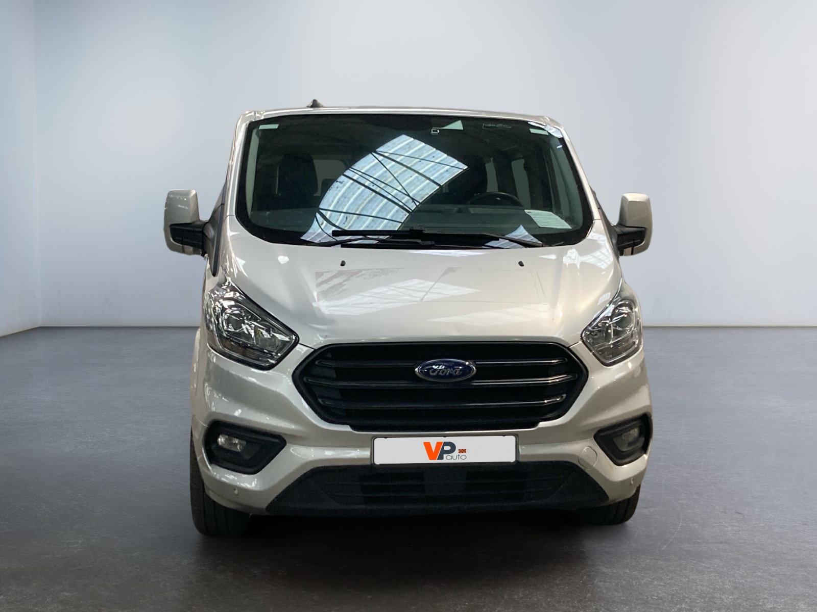 FORD Transit Custom Kombi 320 L2H1 2.0 EcoBlue 130 Trend Business	9pl 2023
