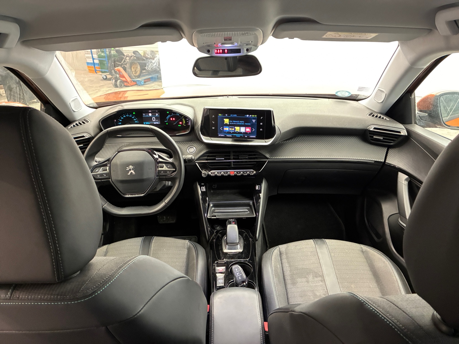 PEUGEOT 2008 Electrique 136 ch Allure 2021