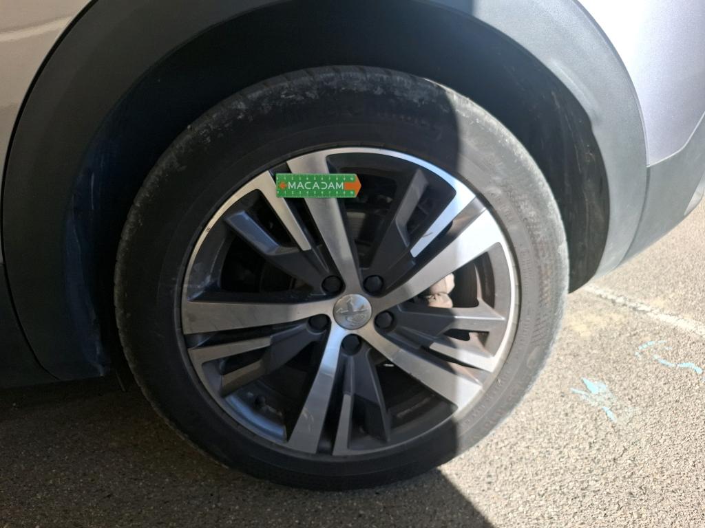 PEUGEOT 3008 Hybrid 225 e-EAT8 Allure Pack 2022