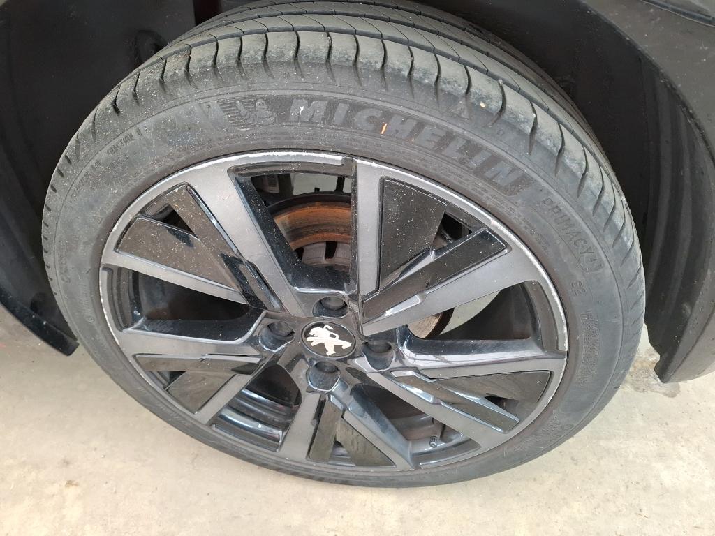 PEUGEOT 208) 208 PureTech 130 S&S EAT8 GT Pack 2021