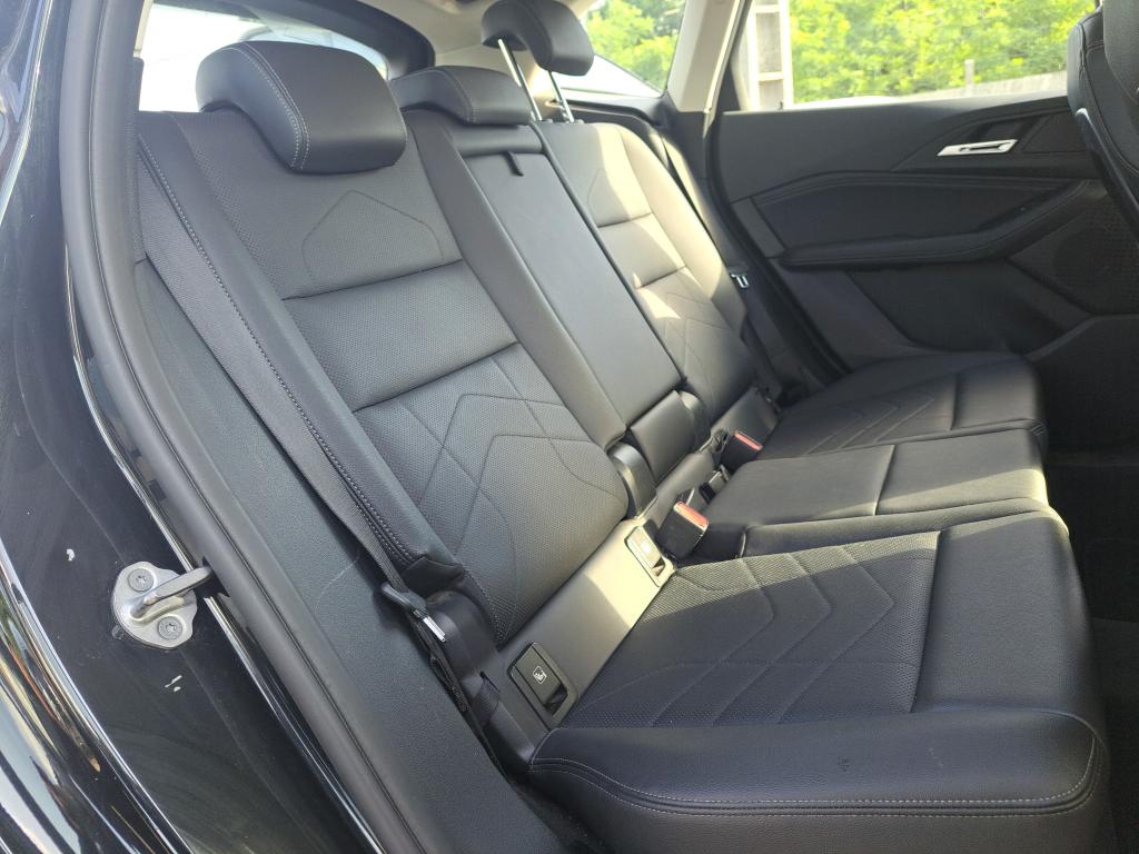 BMW SERIE 2 ACTIVE TOURER 218d 150 ch DKG7 Luxury 2023