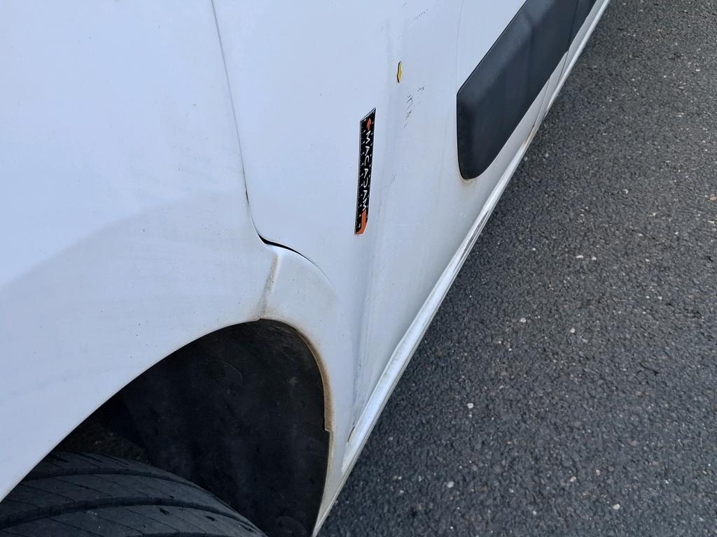 RENAULT MASTER CHASSIS DBLE CAB (09/2010-06/2019 CDC L3 3.5t 2.3 dCi 130 E6 CONFORT 2018