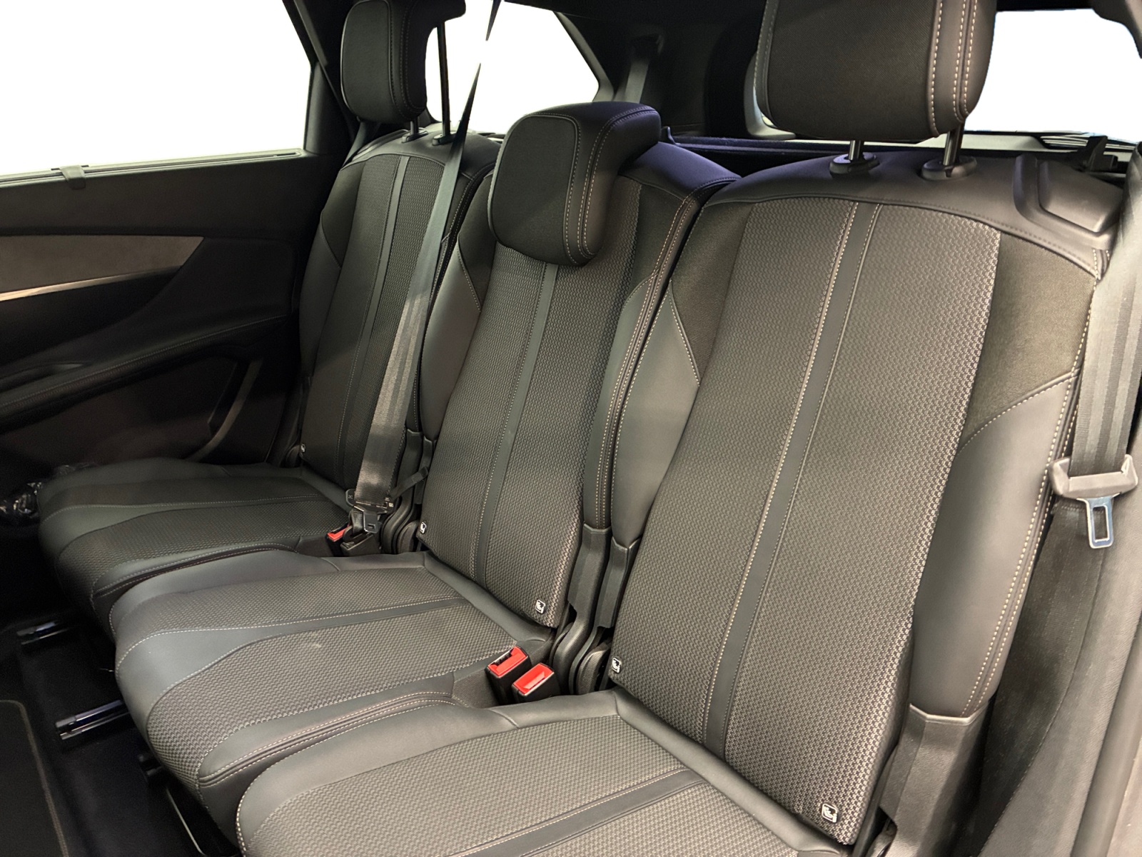 PEUGEOT 5008 PureTech 130ch S&S EAT8 GT 2023