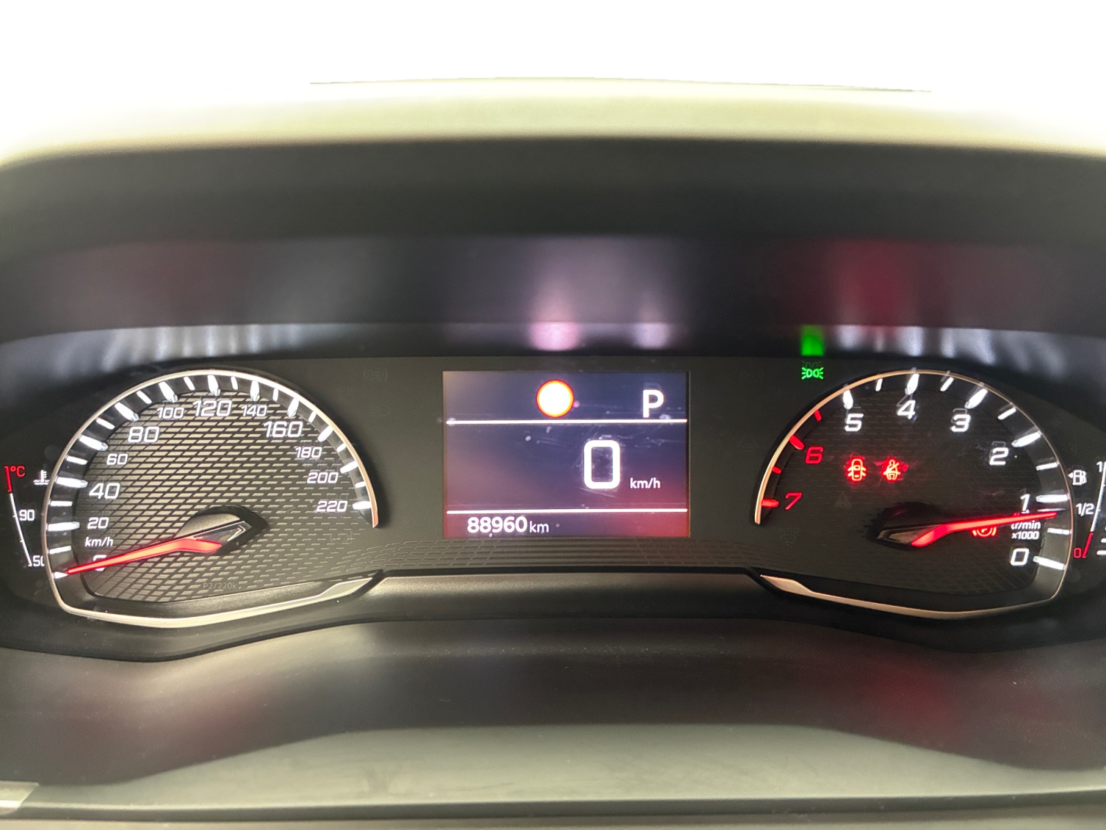 PEUGEOT 2008 BlueHDi 130 S&S EAT8 Allure 2023