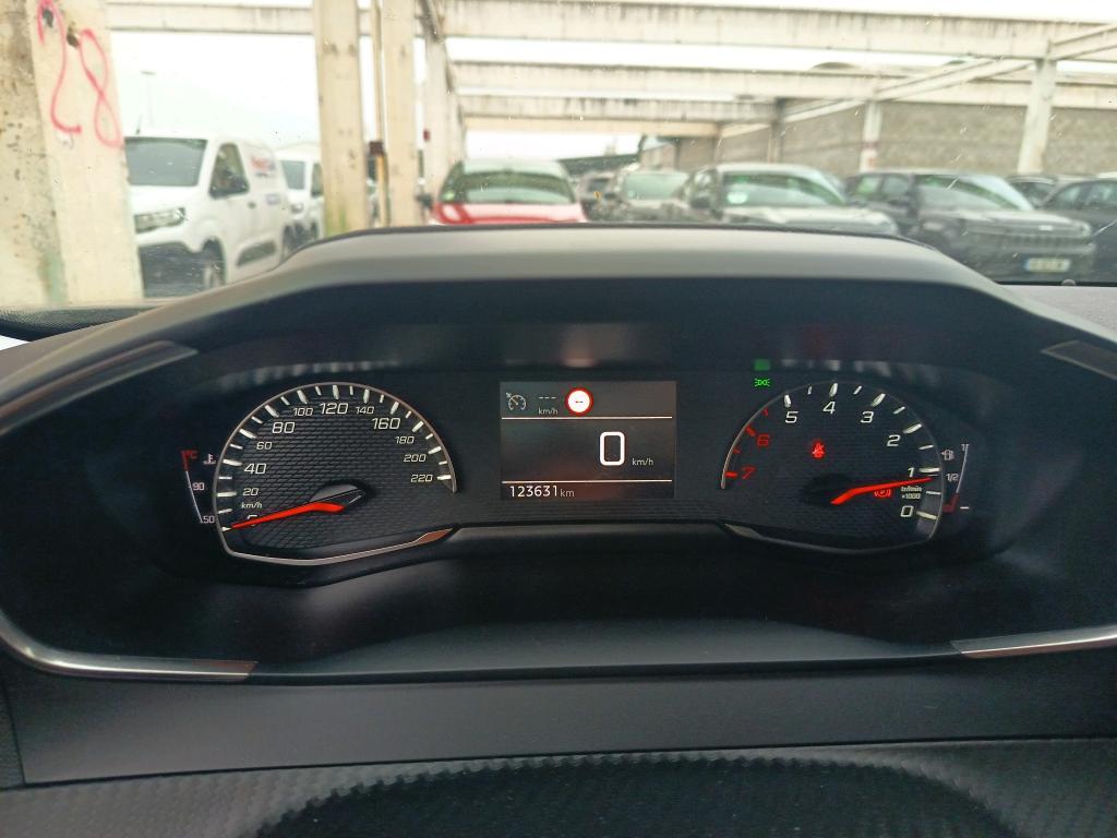 PEUGEOT 2008 PureTech 100 S&S BVM6 Active Pack 2023