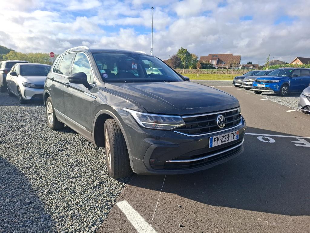 VOLKSWAGEN TIGUAN BUSINESS 1.5 TSI 150 DSG7 Life 2021