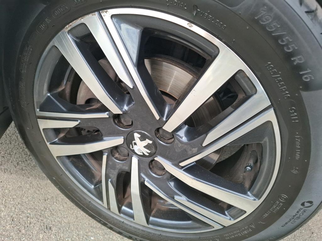 PEUGEOT 208) 208 PureTech 100 S&S BVM6 Active Pack 2022